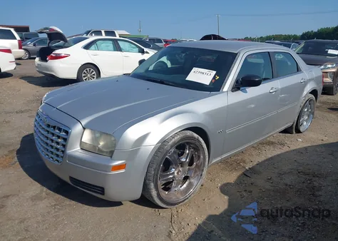 2007 Chrysler 300 из США, поврежденный, VIN 2C3KA43R17H731439